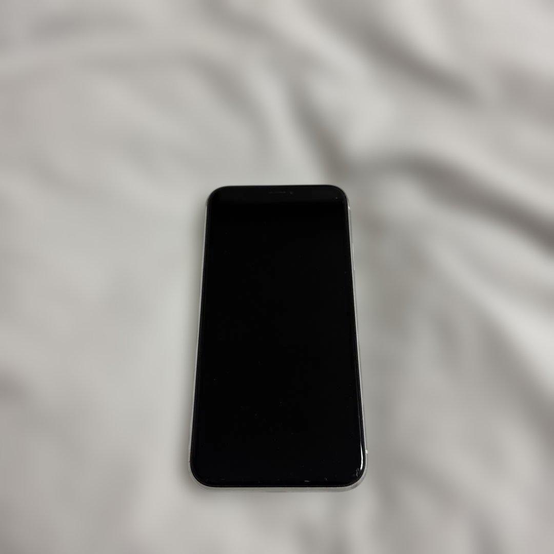 iPhone XR ホワイト 背面ひび割れあり